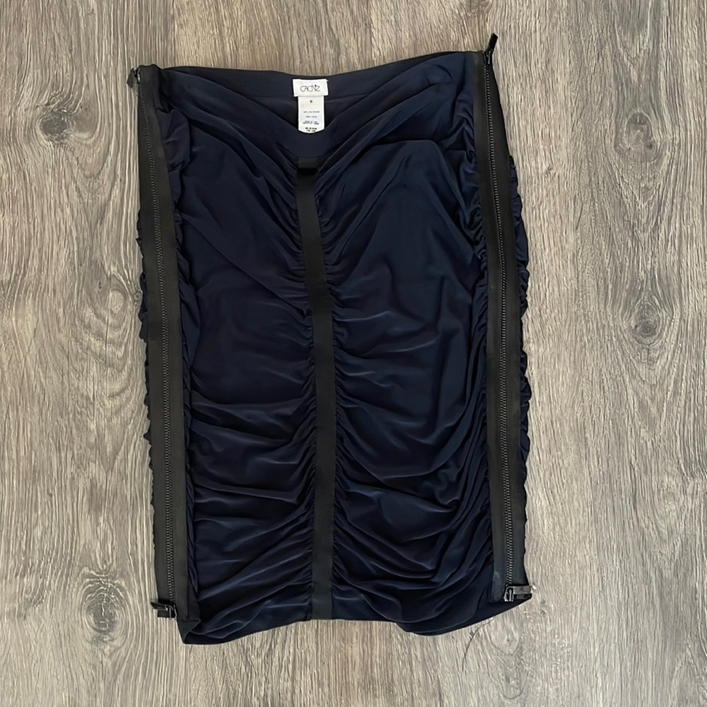 Cache skirt